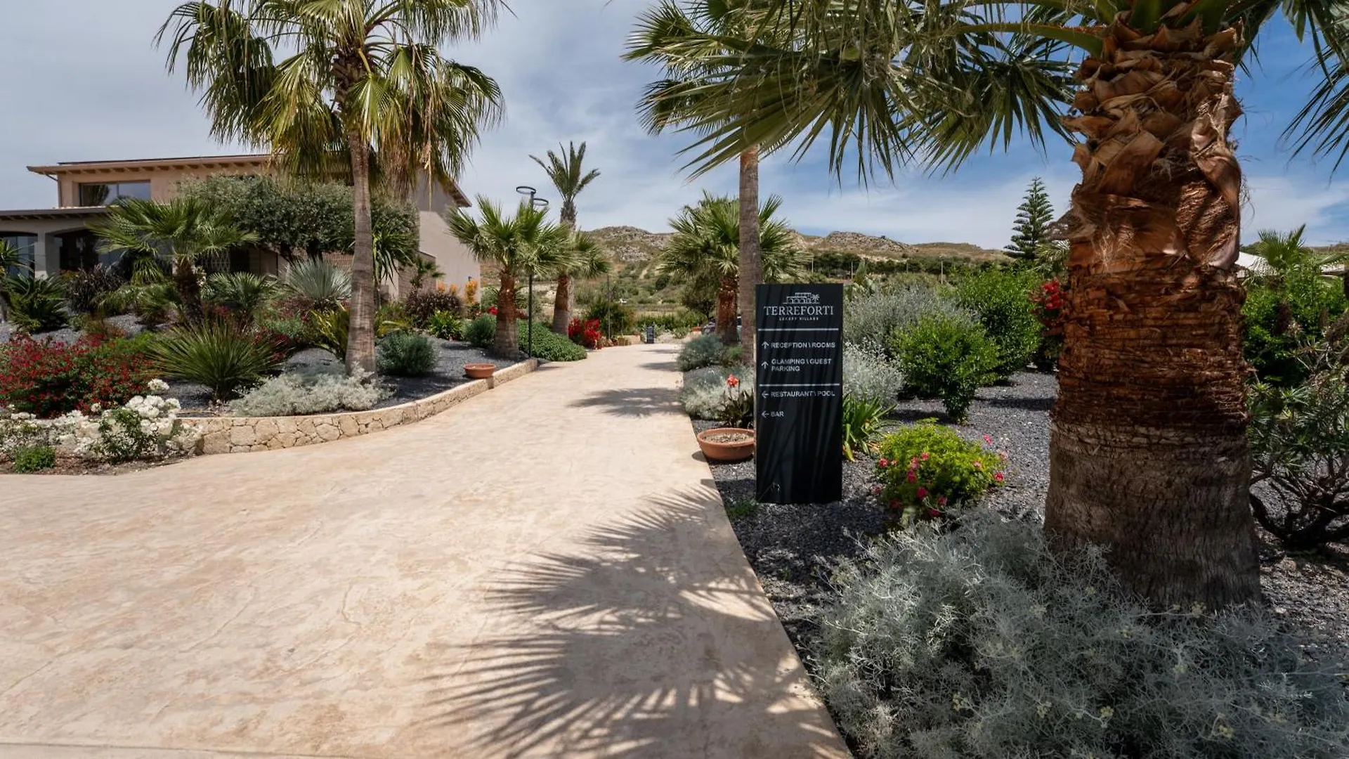 Terreforti Luxury Village Agrigento 0*,