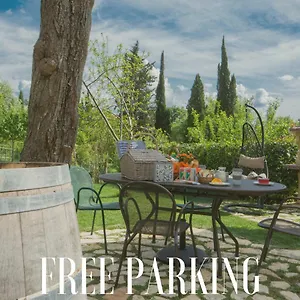 https://la-coroncina.it-tuscanyhotel.com